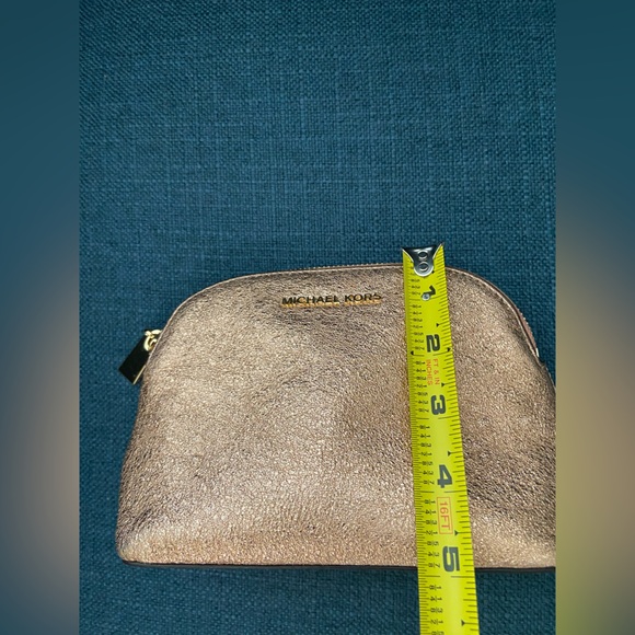 Michael Kors Leather Mettalic Rose Pink Travel Pouch Clutch Bag - Picture 14 of 15